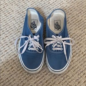 Vans authentic sneakers.